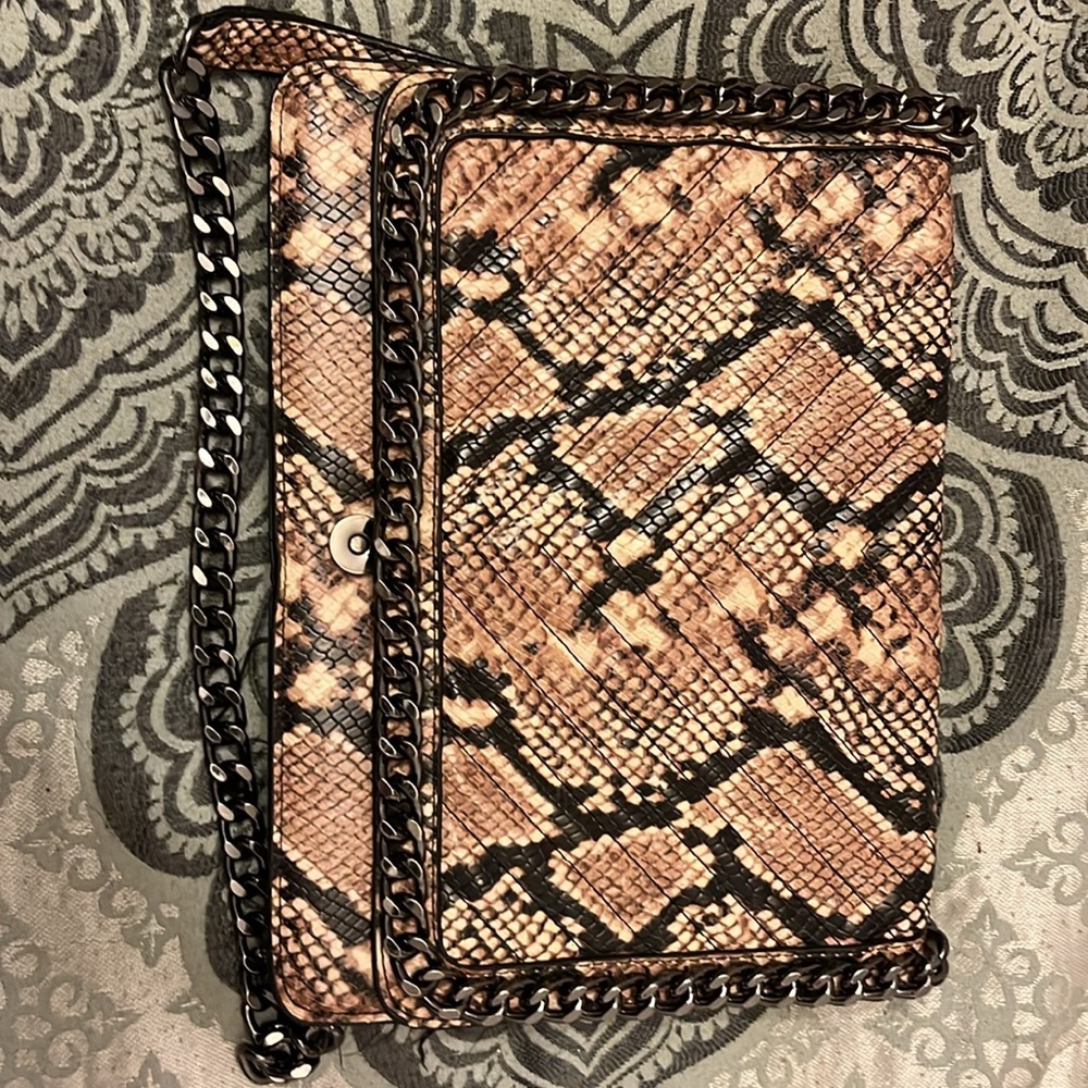 Purse - Picture 2 of 4